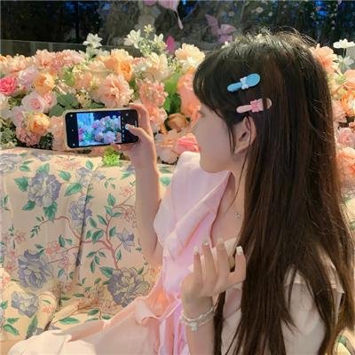 我们生活愉快海报